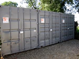 Storage container