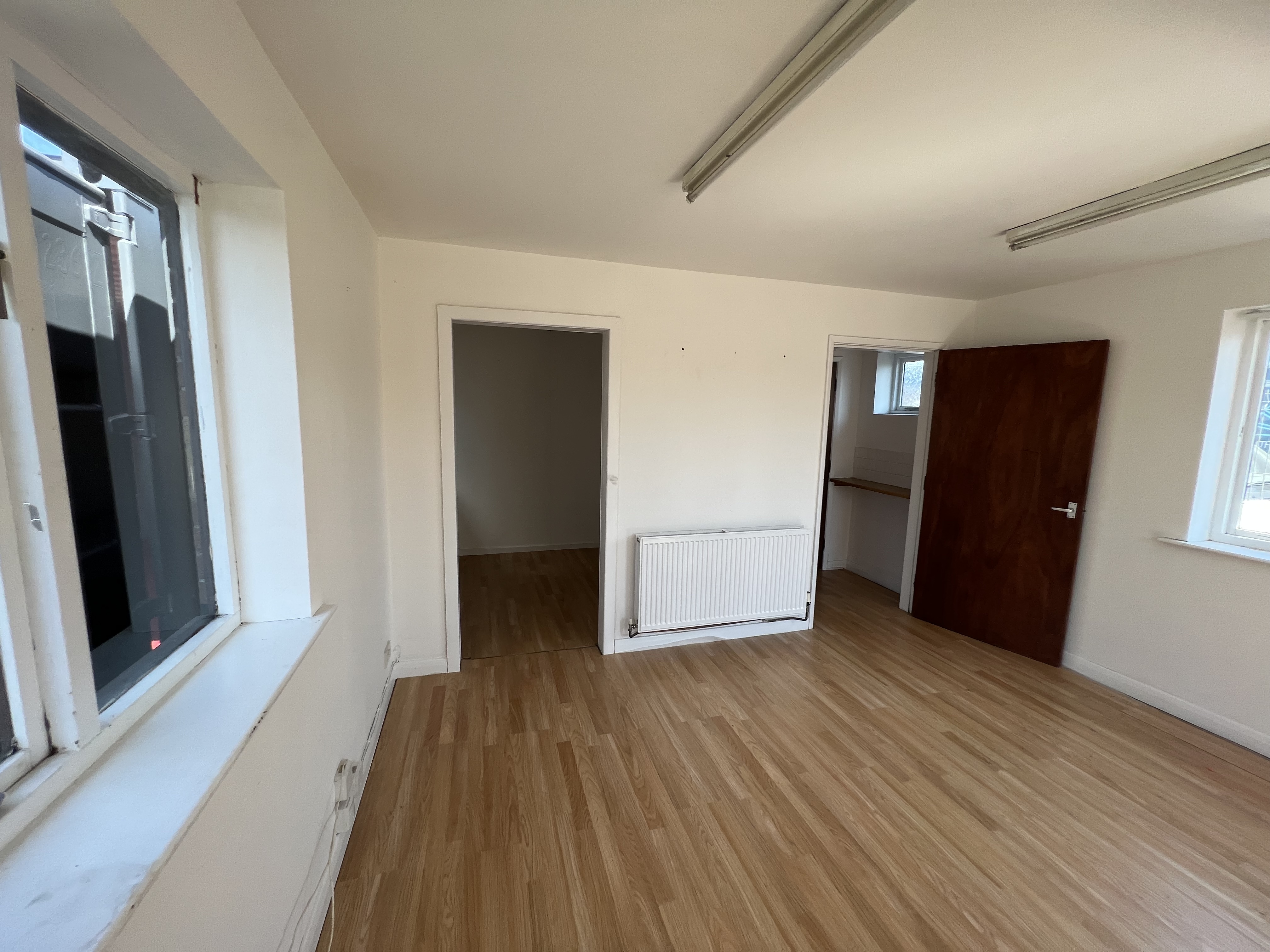 Industrial Unit in Louth - photo 4