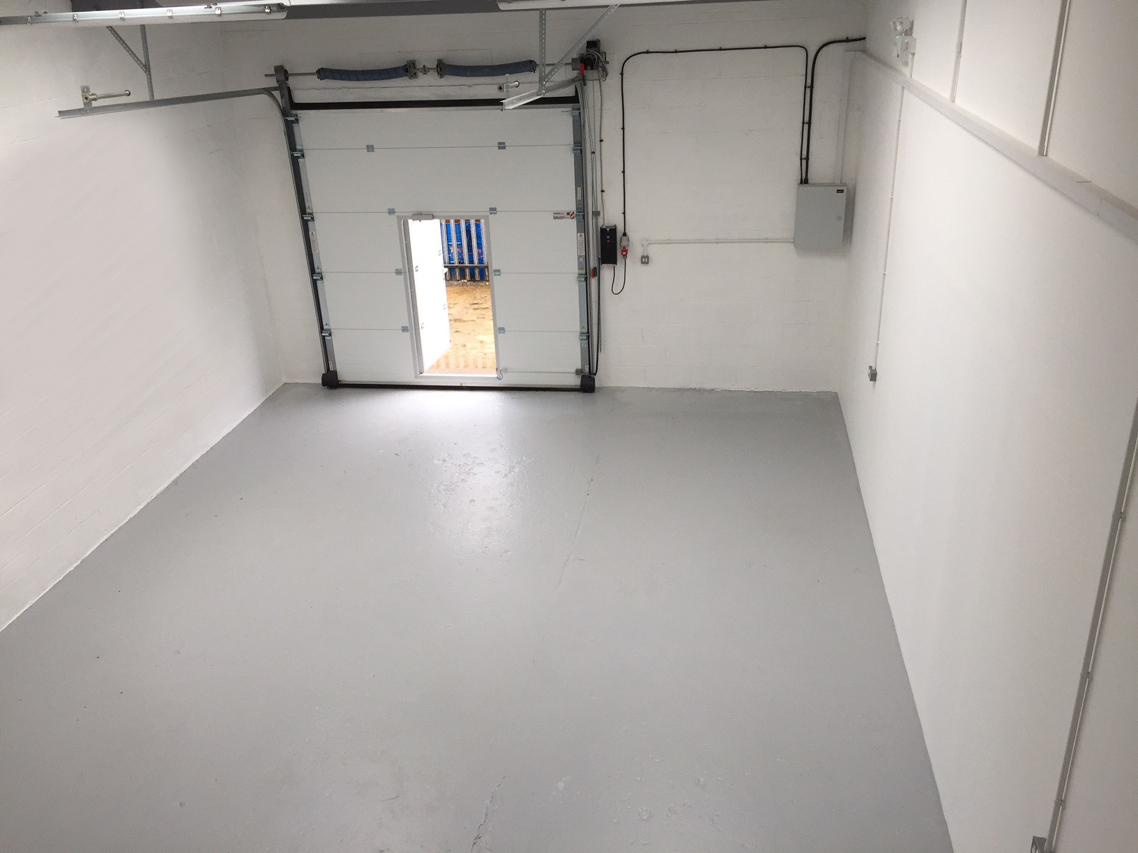 Industrial Unit in Waterlooville - photo 2