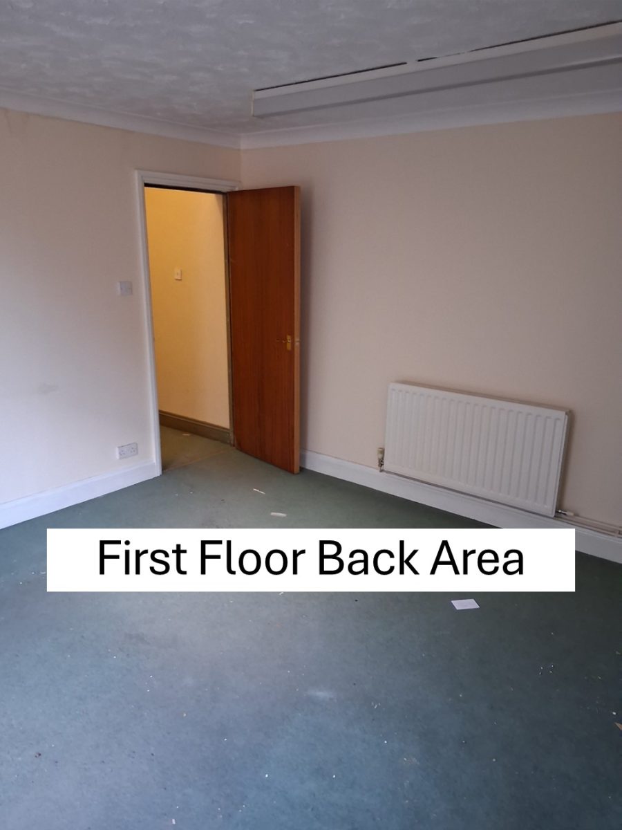 Retail/Shop in Ramsey - photo 3