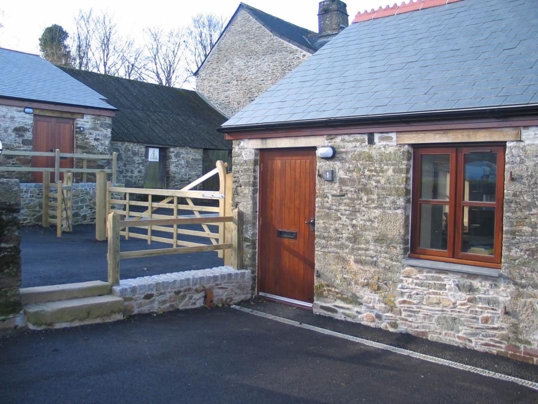 Office in Saltash - photo 4