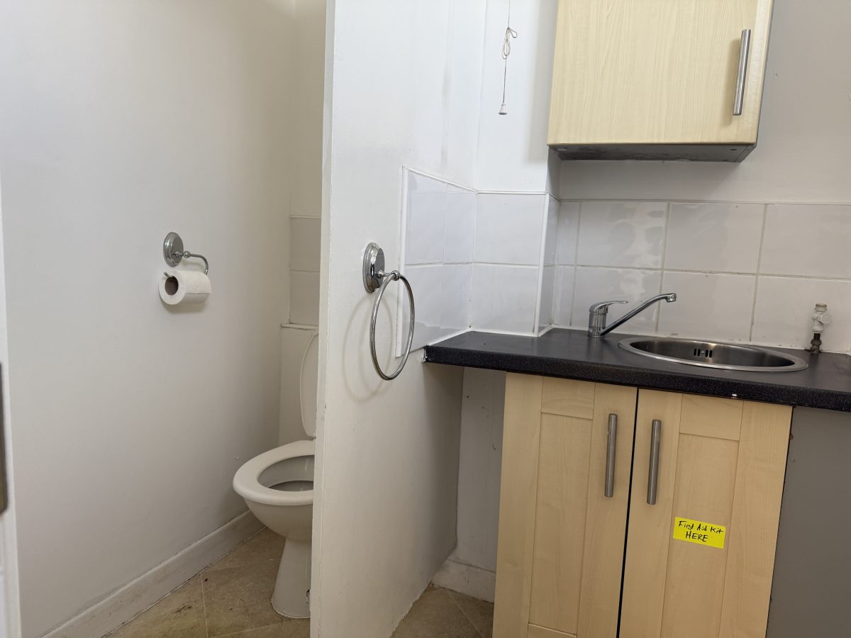 Industrial Unit in Exeter - photo 4