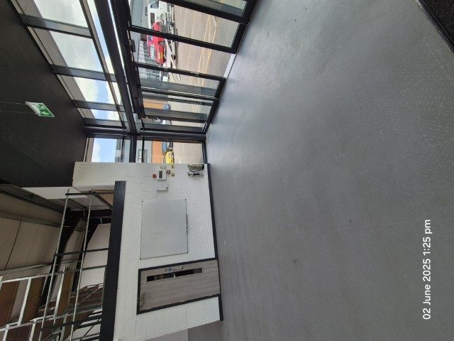 Industrial Unit in Market Harborough - photo 3