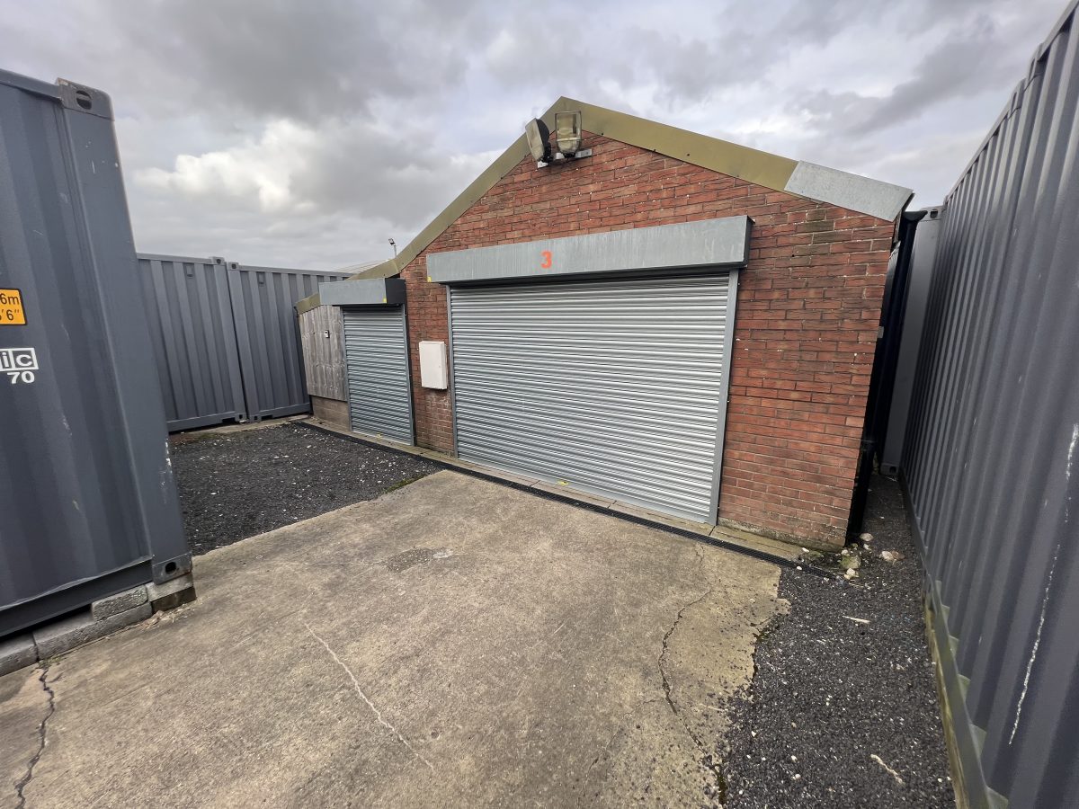 Industrial Unit in Louth - photo 3