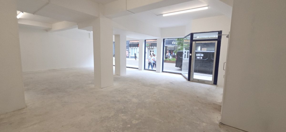 Retail/Shop in Burton on Trent - photo 3