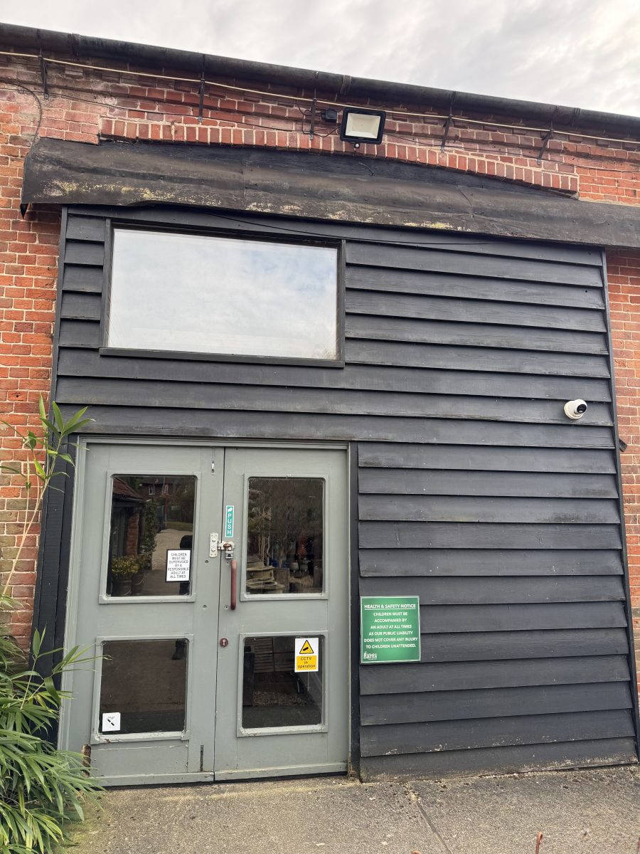 Retail/Shop in Norwich - photo 2