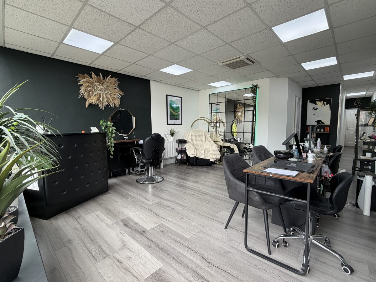 Retail/Shop in Newton Abbot - photo 4