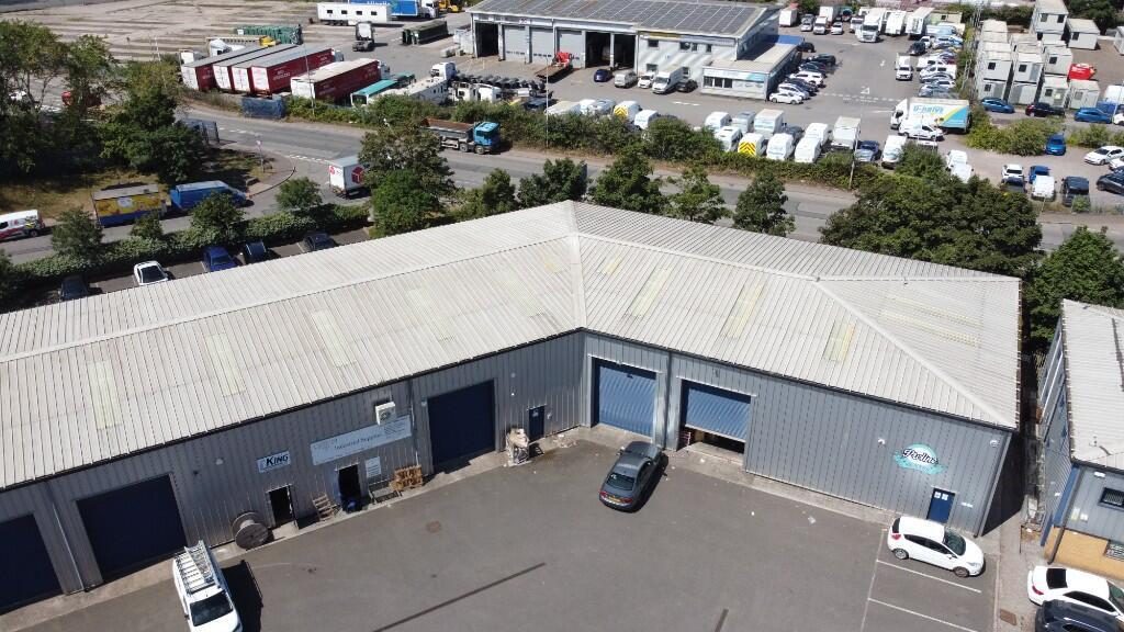 Industrial Unit in Cardiff - photo 2