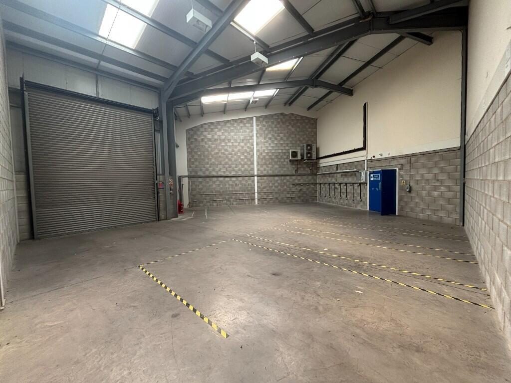 Industrial Unit in Cardiff - photo 3