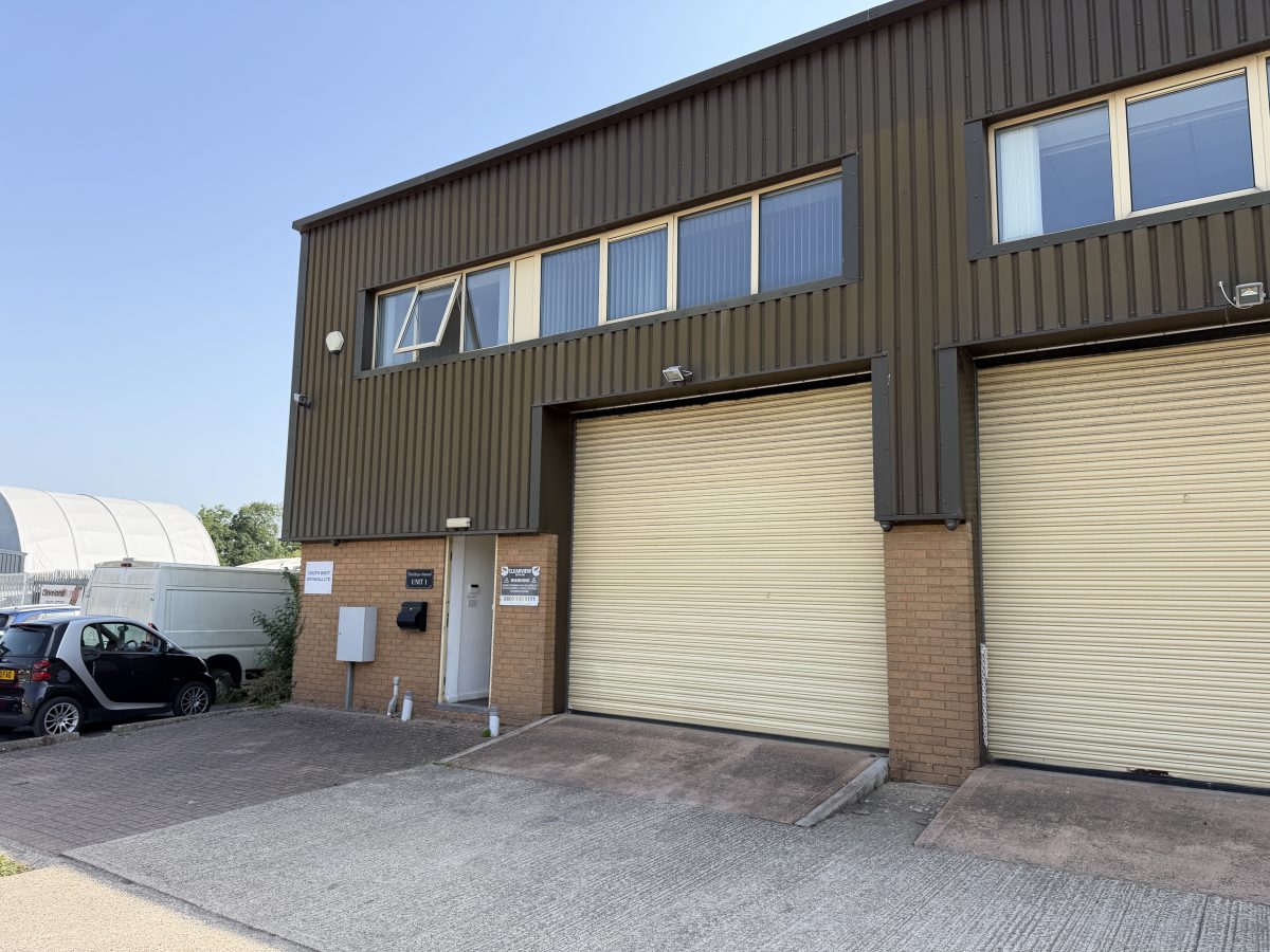 Industrial Unit To Let, Dawlish, Devon