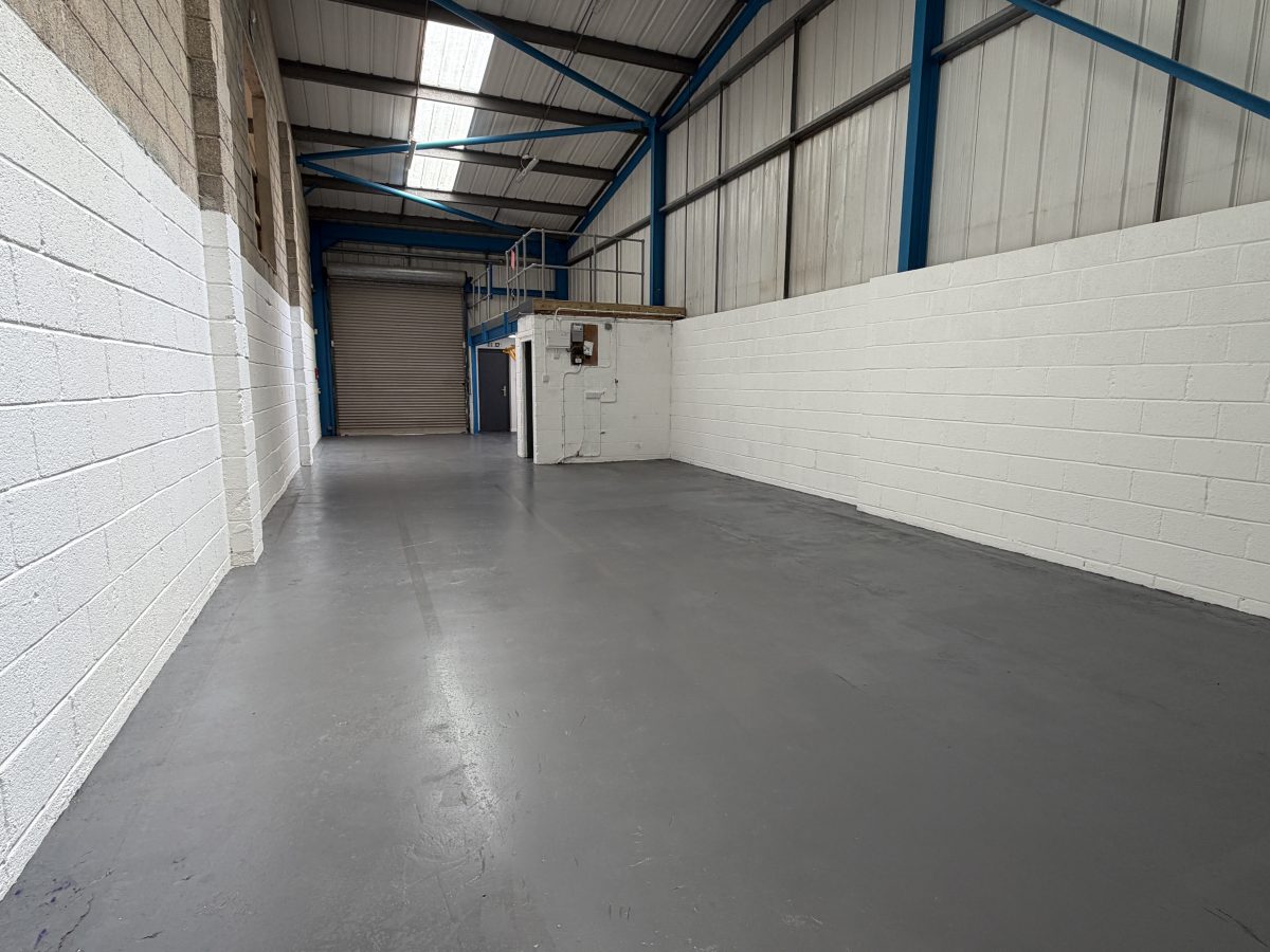 Industrial Unit in Totnes - photo 2