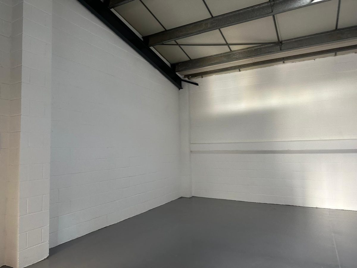 Industrial Unit in London