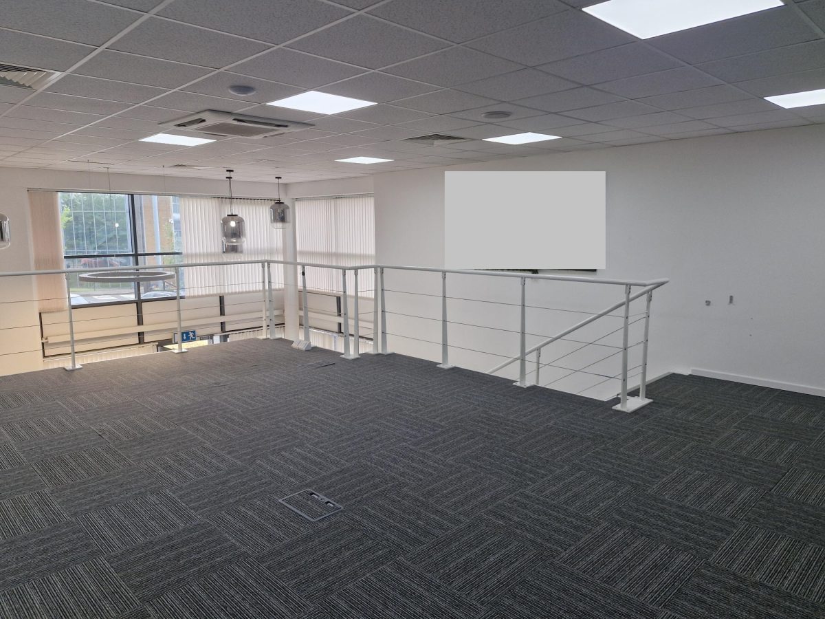 Office in Hednesford - photo 3