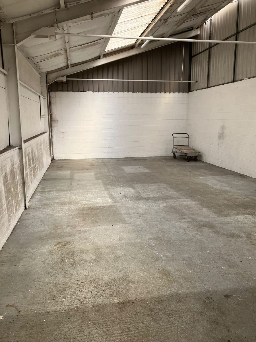 Industrial Unit in Kirkby-in-Ashfield - photo 2