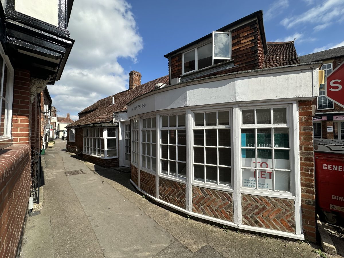 Commercial Property To Let, Wantage, Oxfordshire