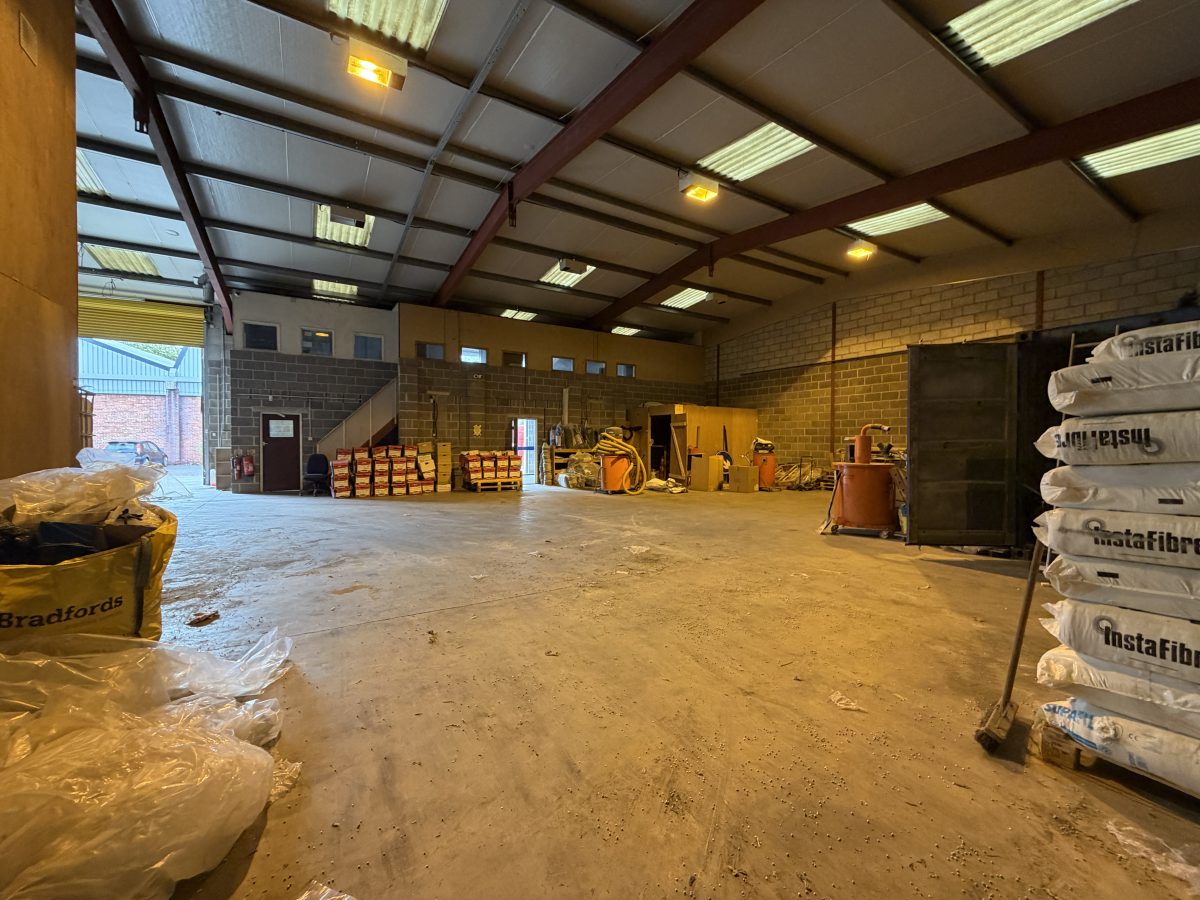 Industrial Unit in Newton Abbot - photo 4