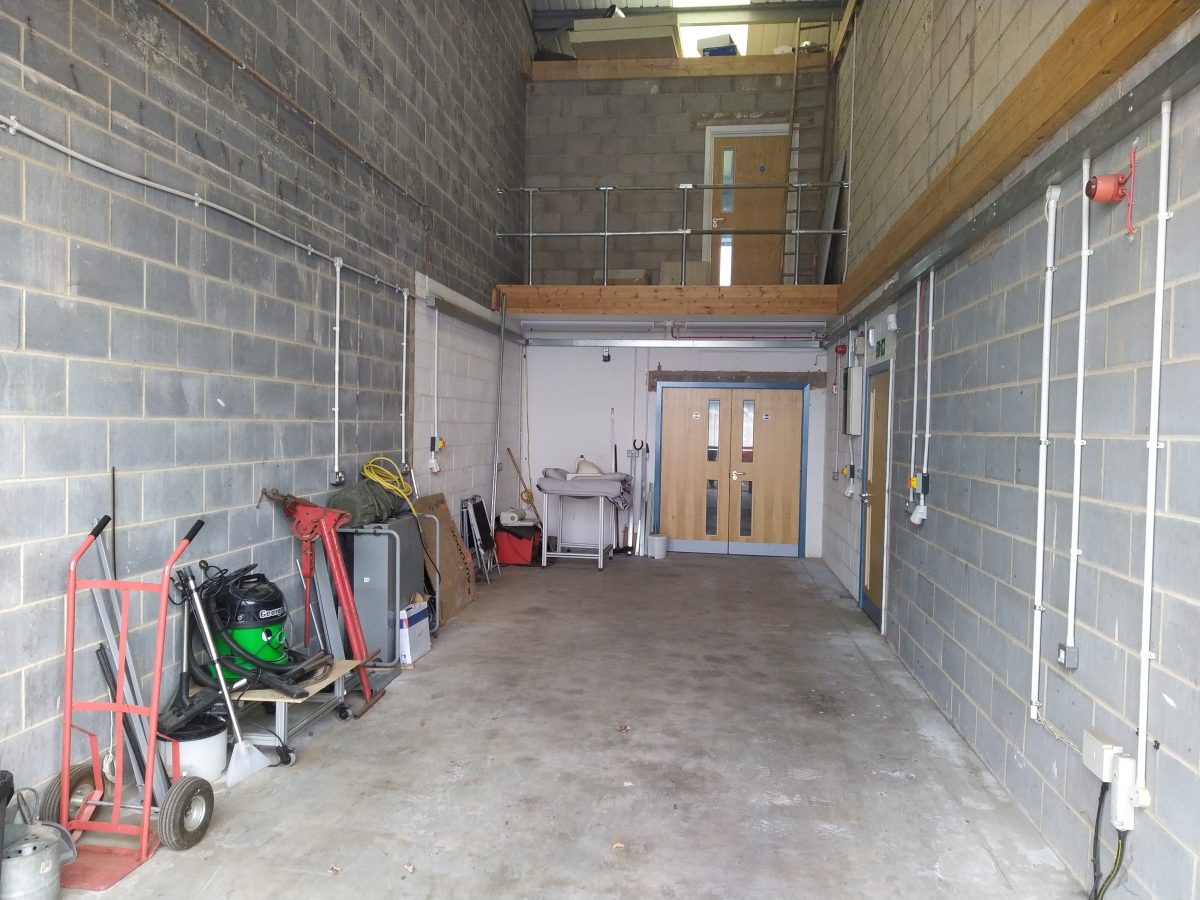 Industrial Unit in Chesterfield, Derbyshire
