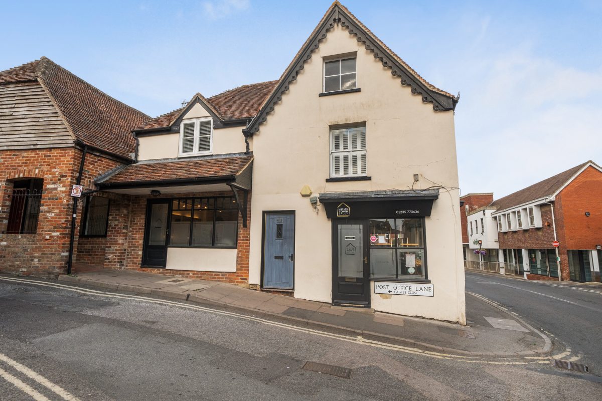 Retail/Shop in Wantage - photo 2