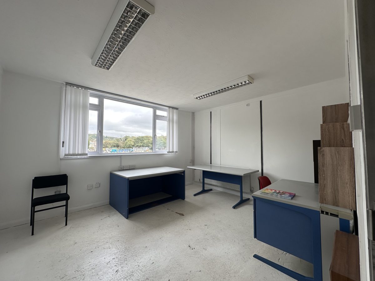 Industrial Unit in St. Austell