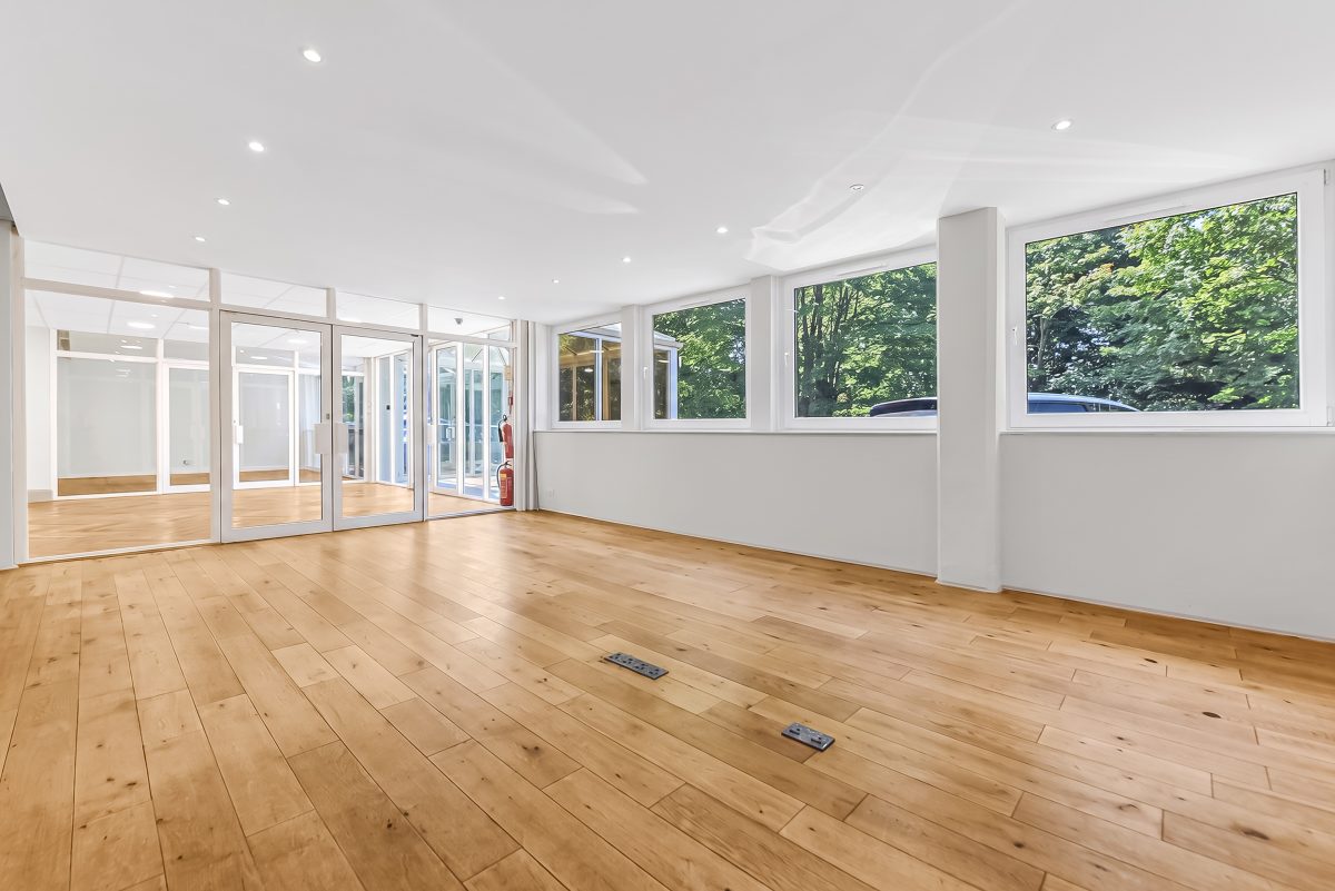 Office in Wallington - photo 2
