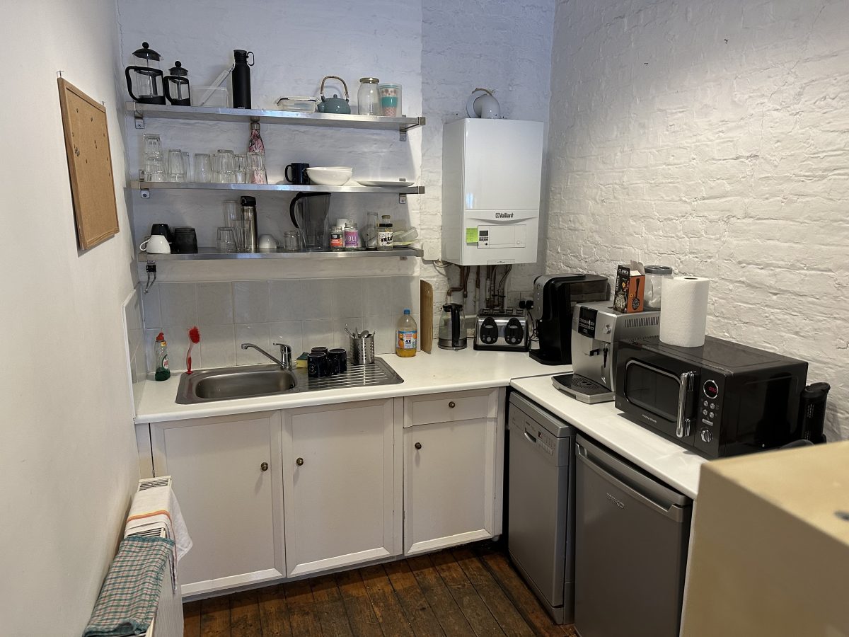 Office in Brighton - photo 3