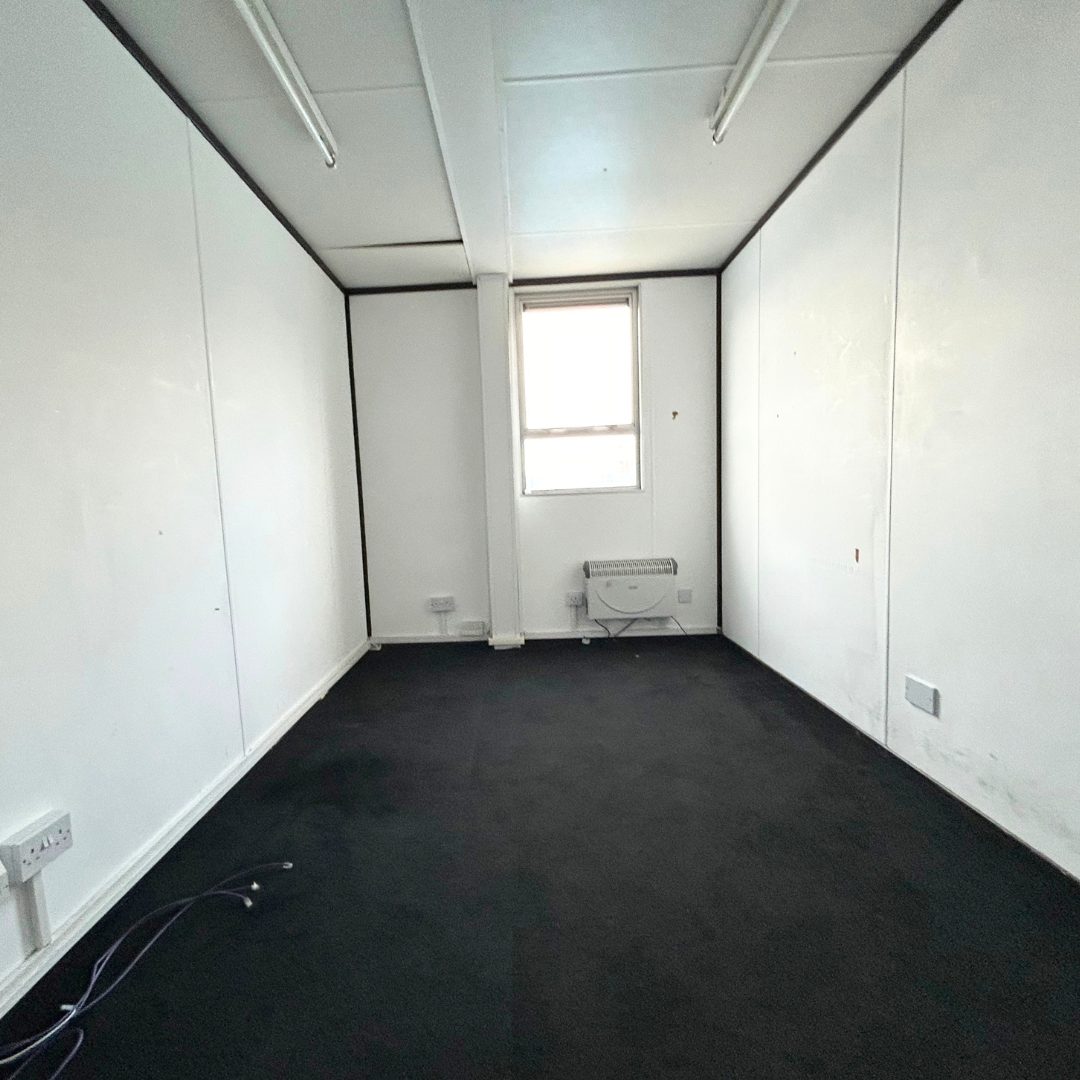 Office in Newton Abbot - photo 4