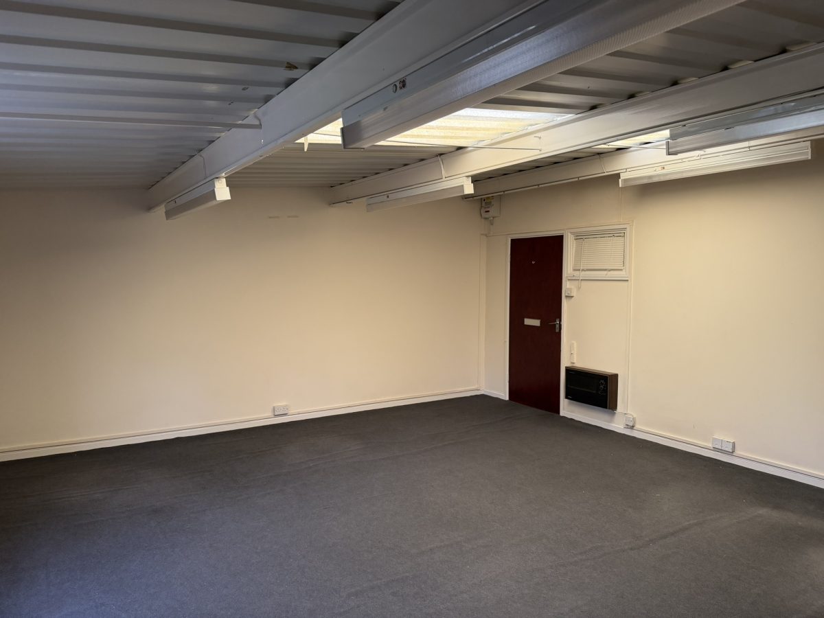 Office in Andover - photo 4