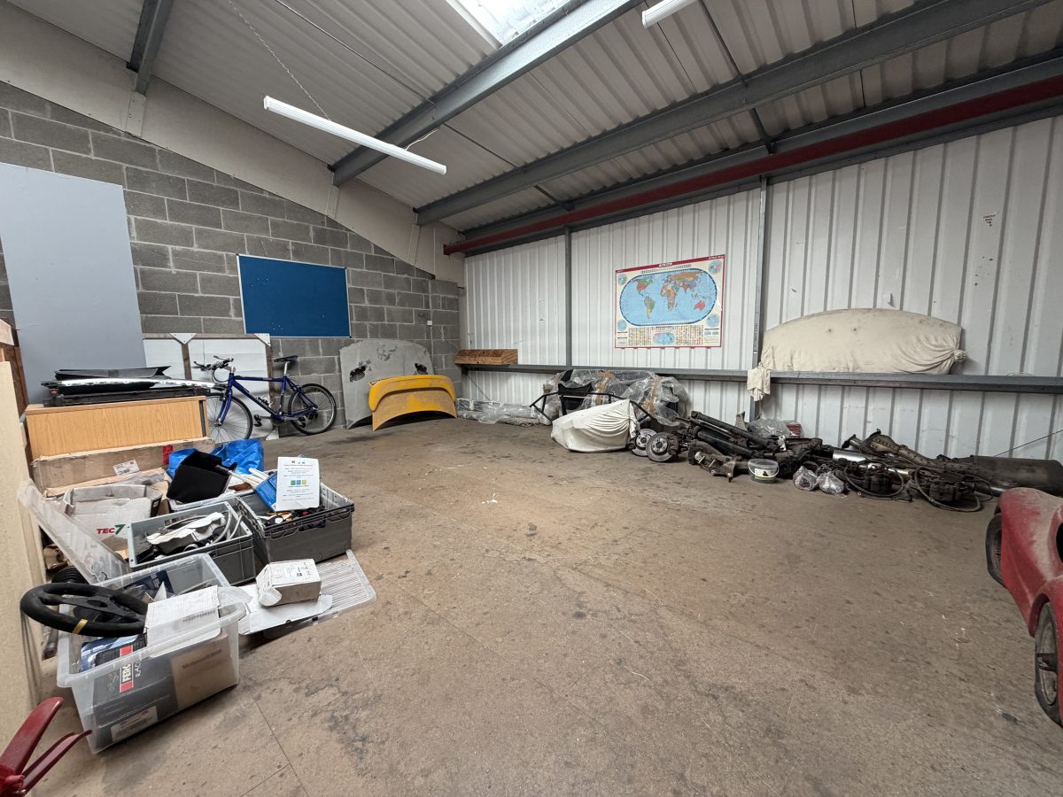 Industrial Unit in Newton Abbot - photo 3