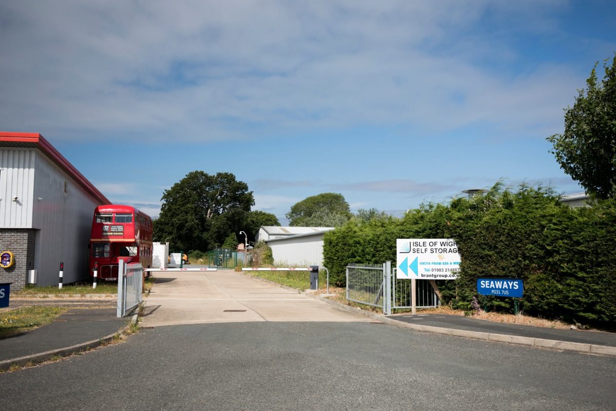Storage in Cowes - photo 3