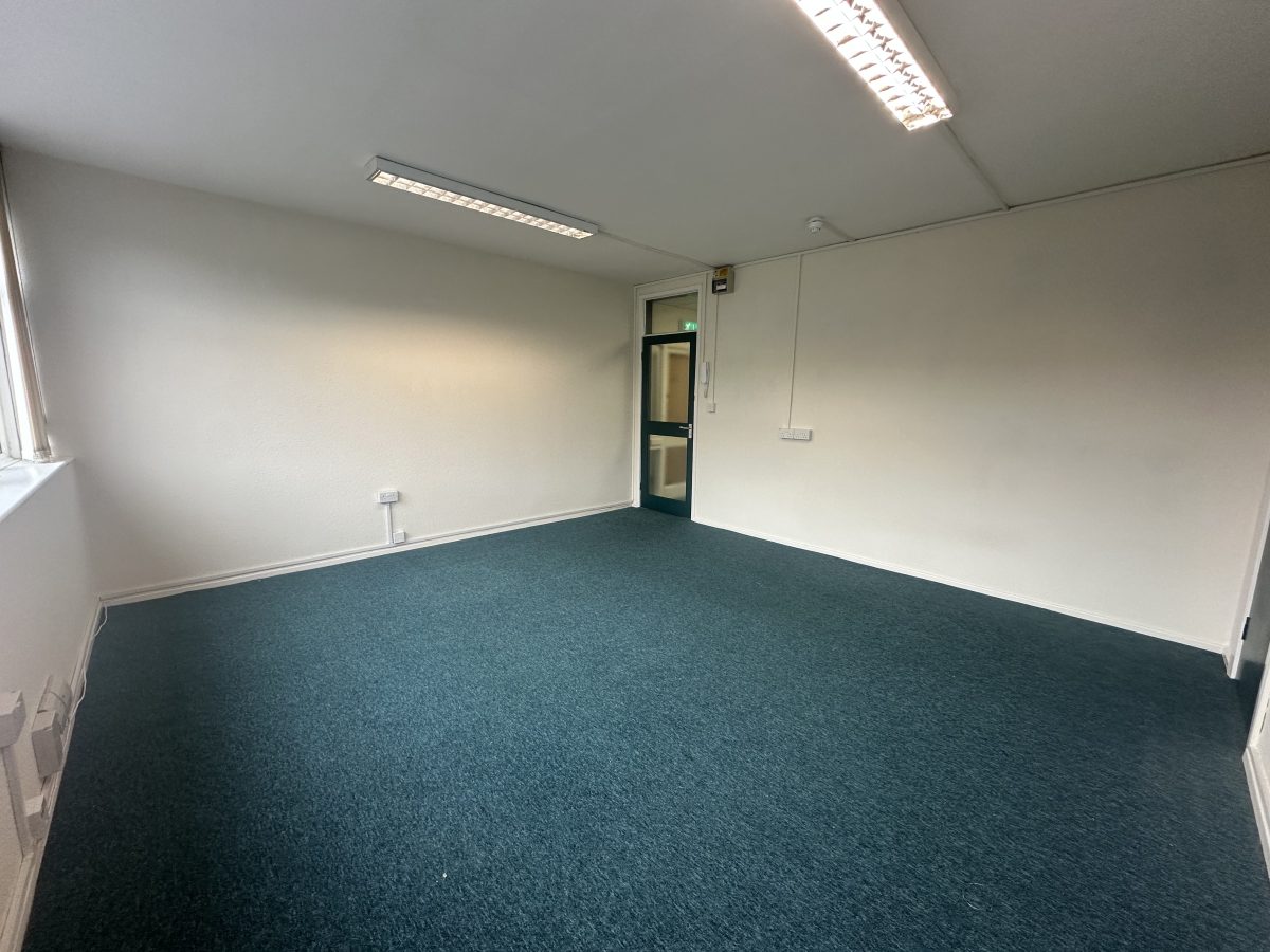 Office in Blackpool - photo 3