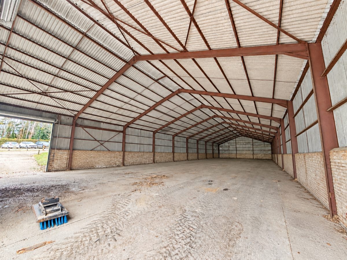 Industrial Unit in Melton Mowbray - photo 3