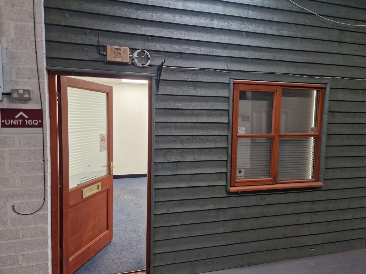 Office in WORCESTER - photo 3