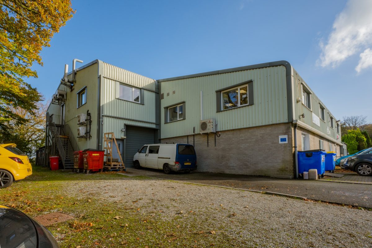 Commercial Property in Kelly Bray