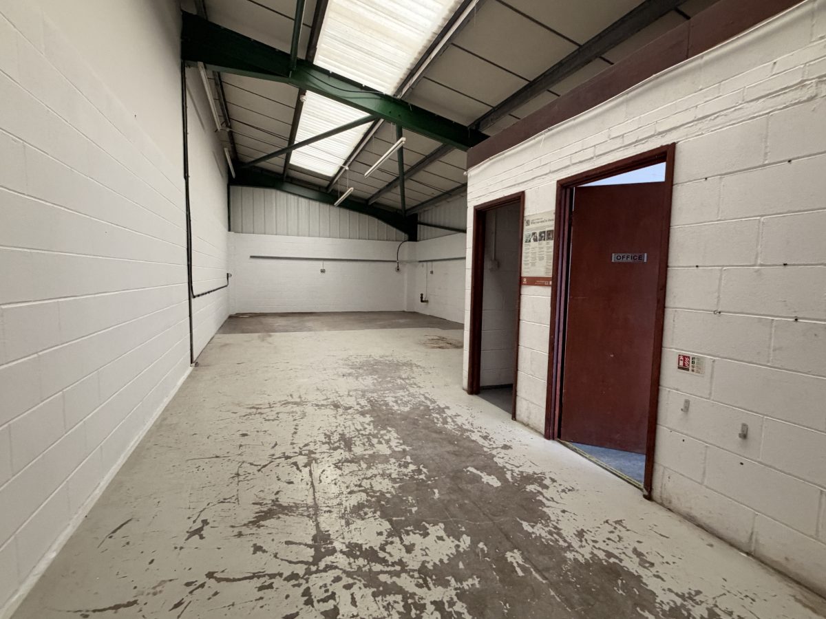 Industrial Unit in Bovey Tracey - photo 2