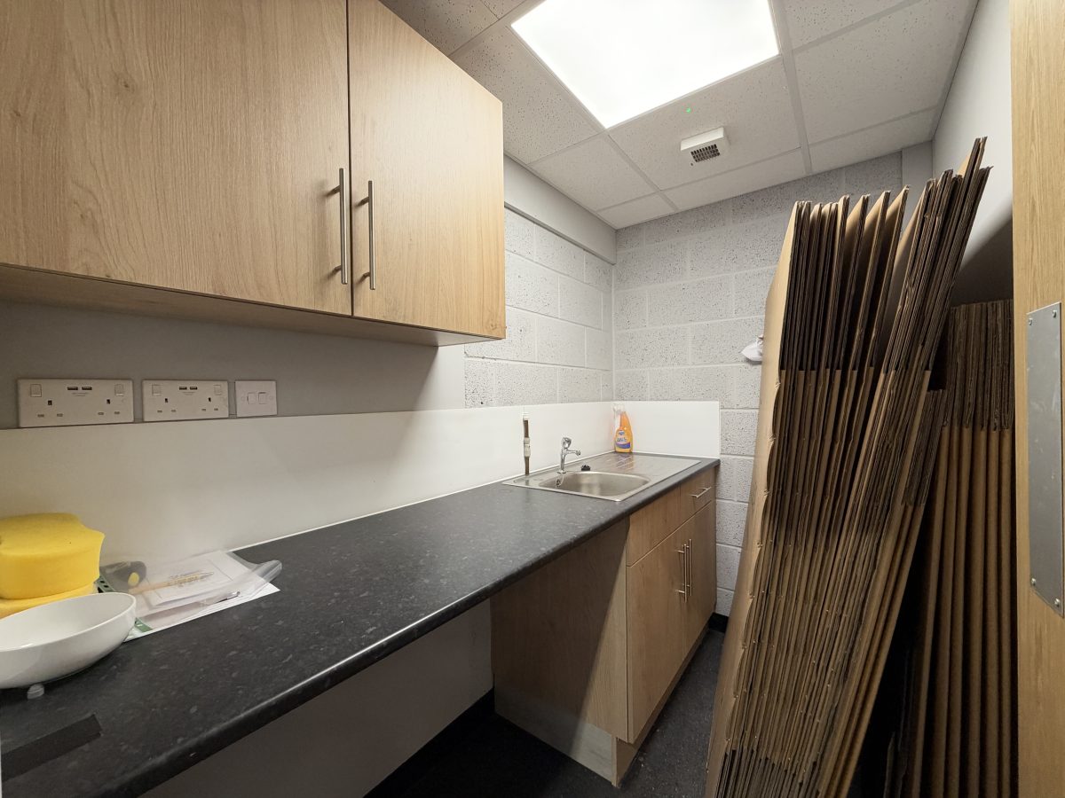 Industrial Unit in Newton Abbot - photo 3