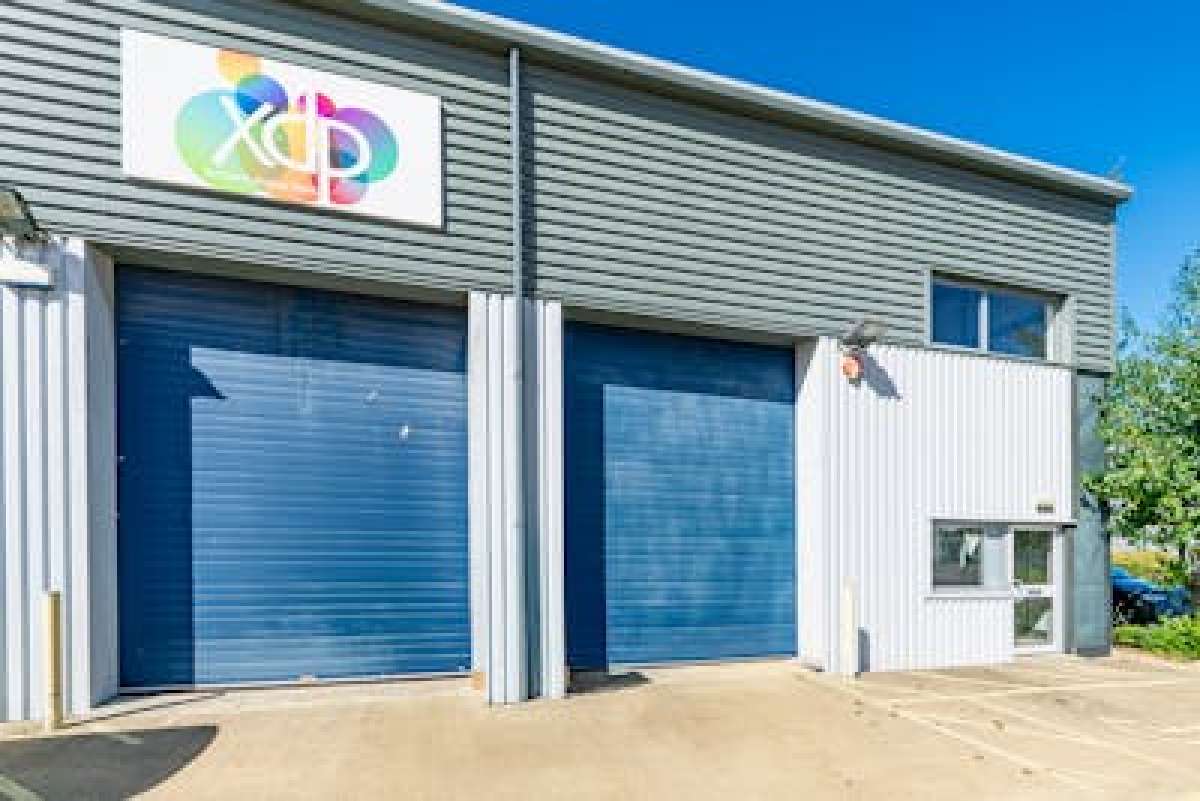 Industrial Unit for sale Christchurch BH23 4FL,1210sq ft Boxpod