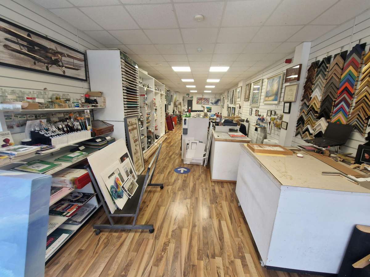 Industrial Unit to let or for sale Havant PO9 1QN,3891sq ft Boxpod