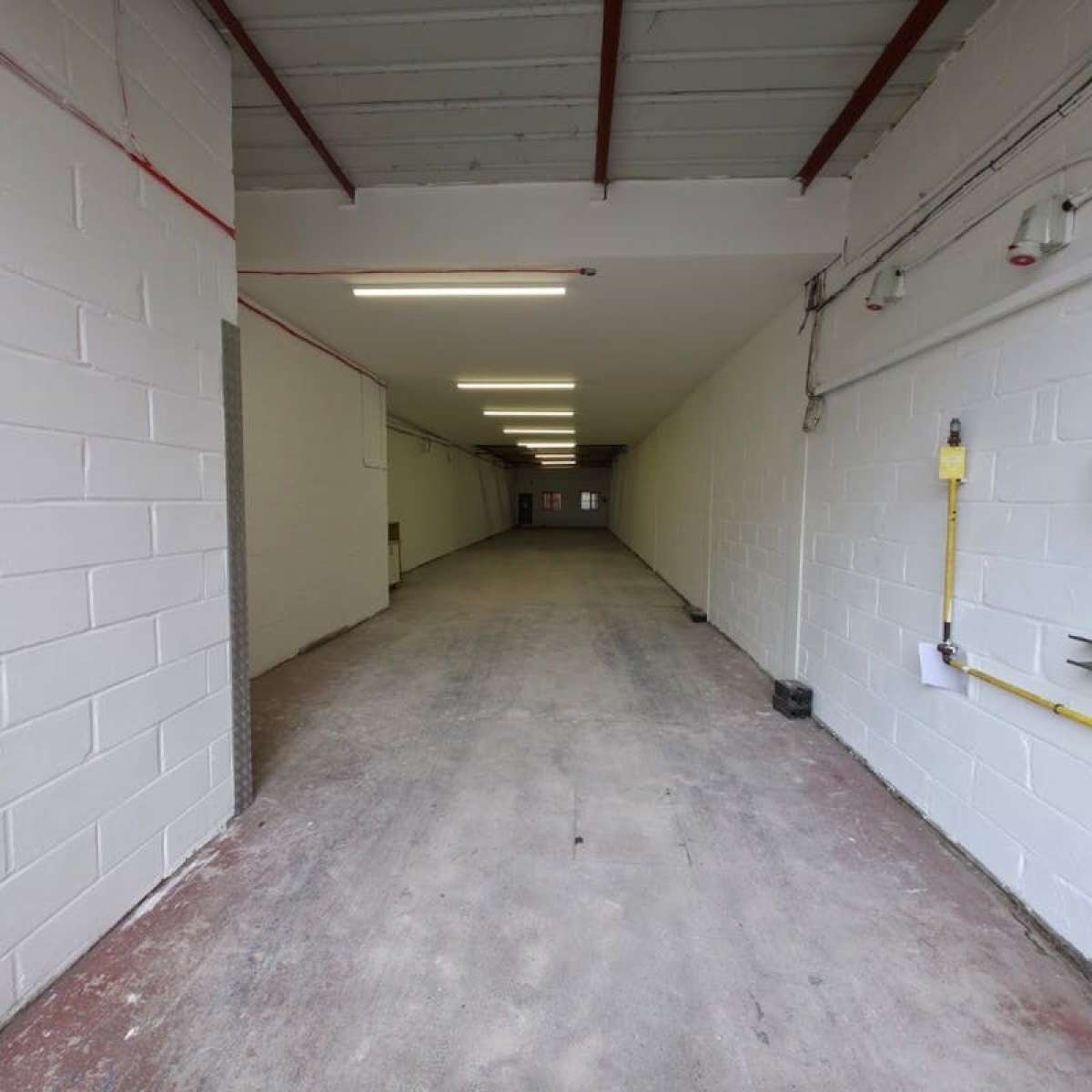 Industrial Unit in Leyton - photo 3