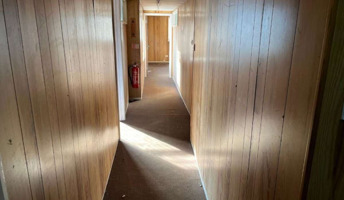 Industrial Unit in London - photo 3