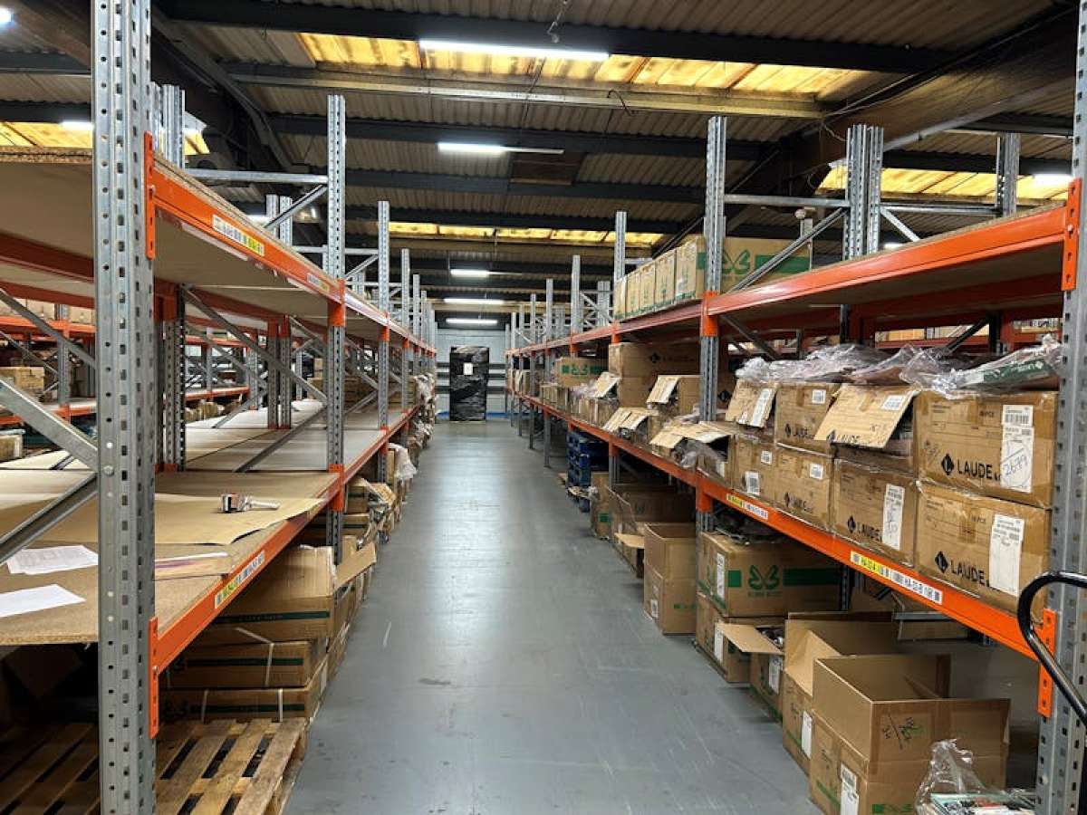 Industrial Unit in London - photo 2