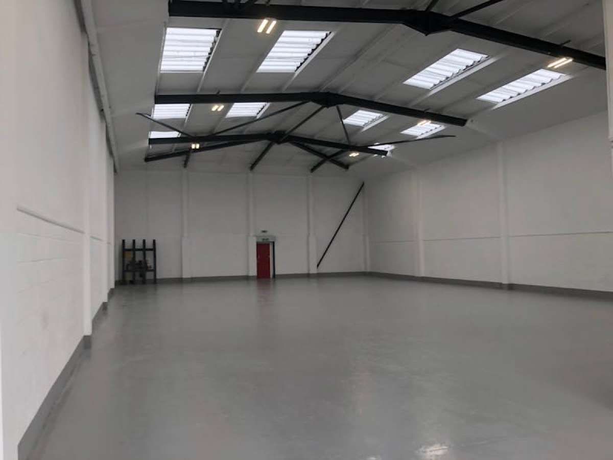 Industrial Unit in Tottenham - photo 3