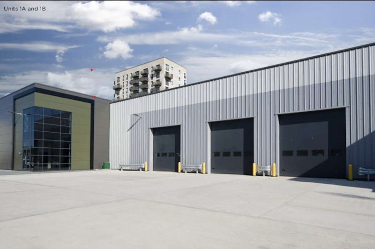 Industrial Unit in Barking - photo 2