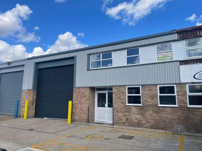 Industrial Unit in Strood - photo 2