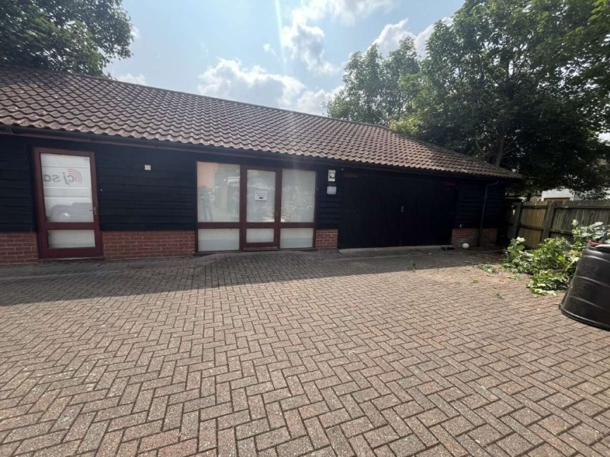 Industrial Unit in Ipswich - photo 2