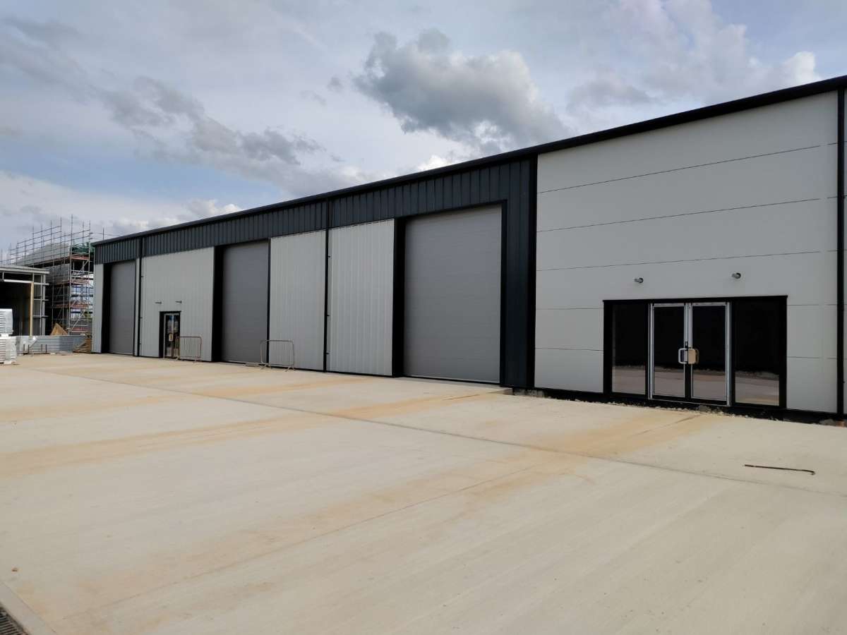 Industrial Unit in Peterborough - photo 3