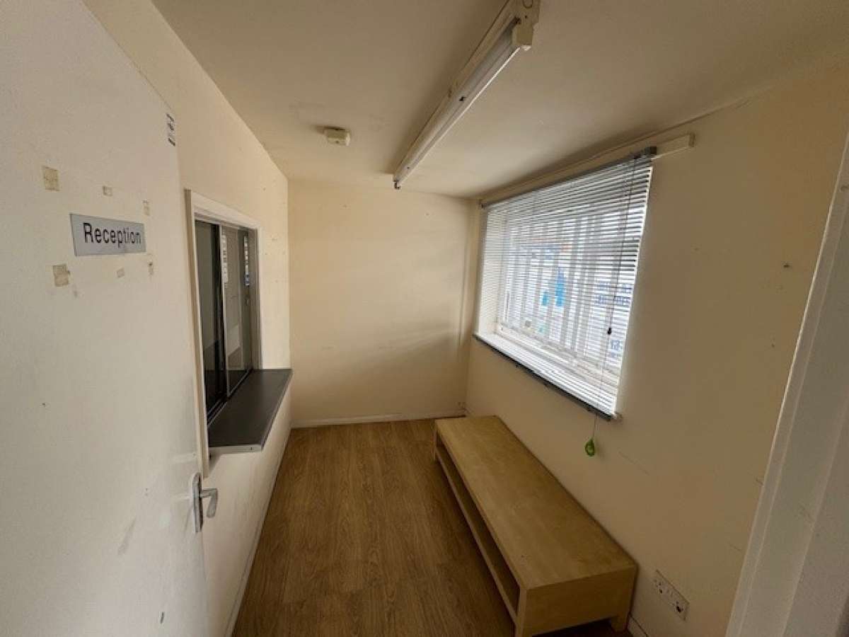 Industrial Unit in Derby - photo 2