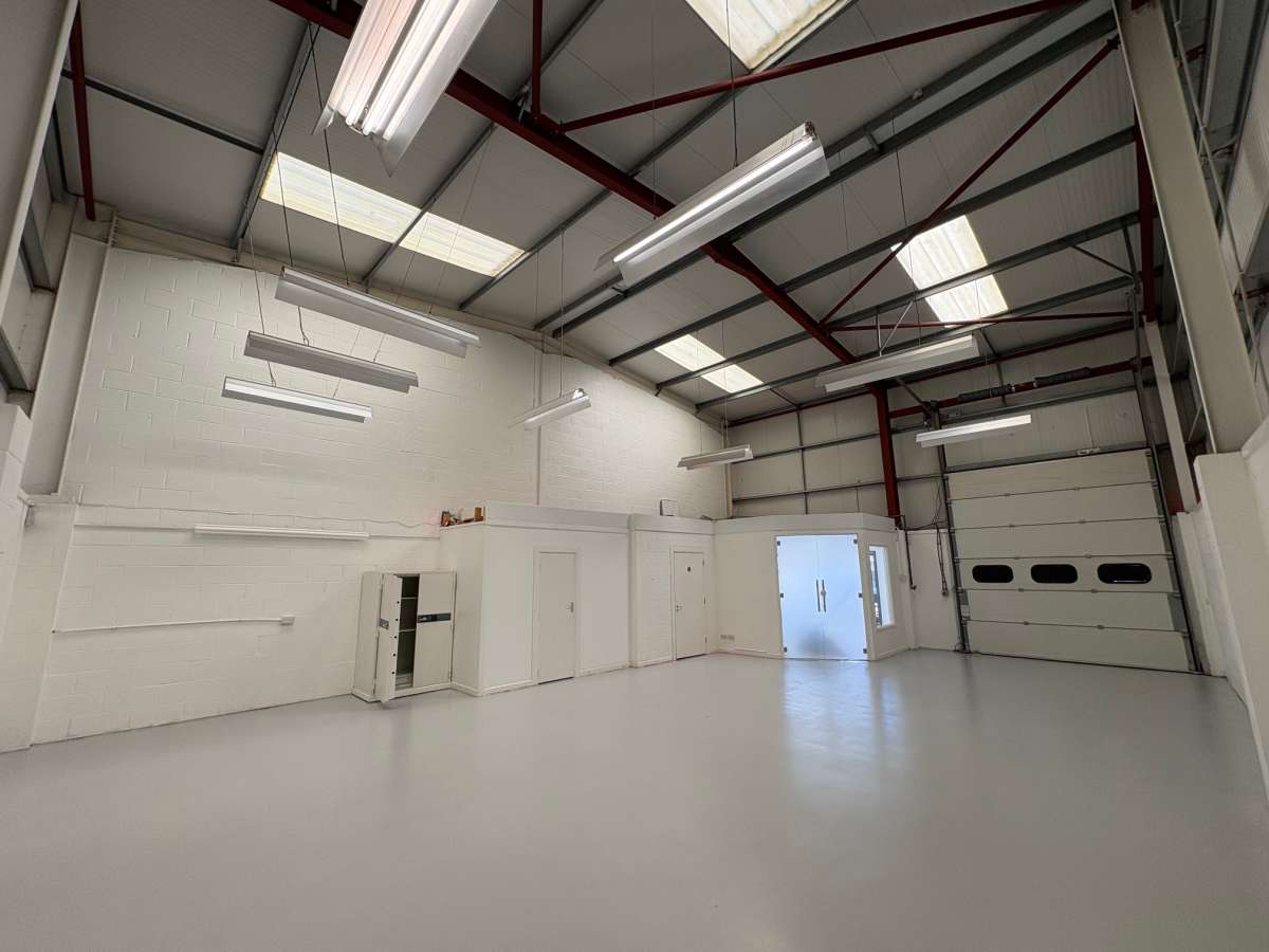 Industrial Unit in Loughborough - photo 2