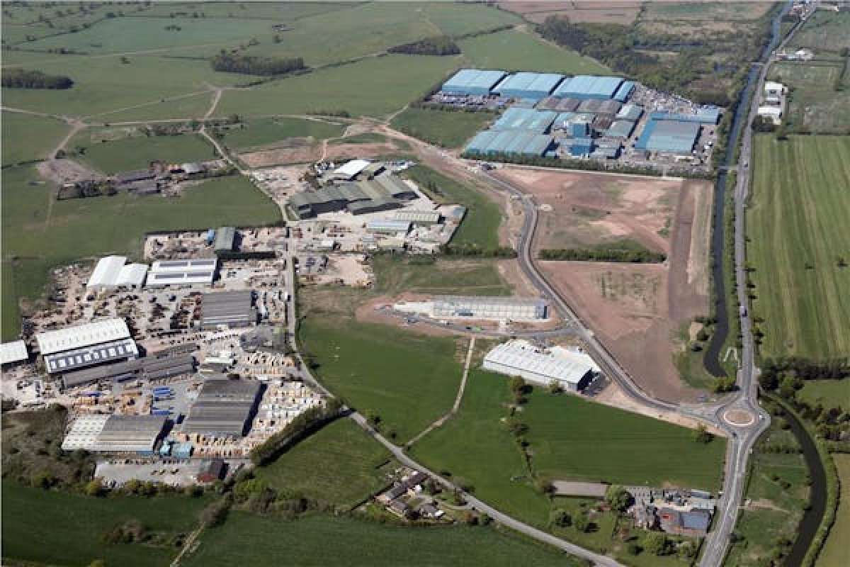 Industrial in Wardle