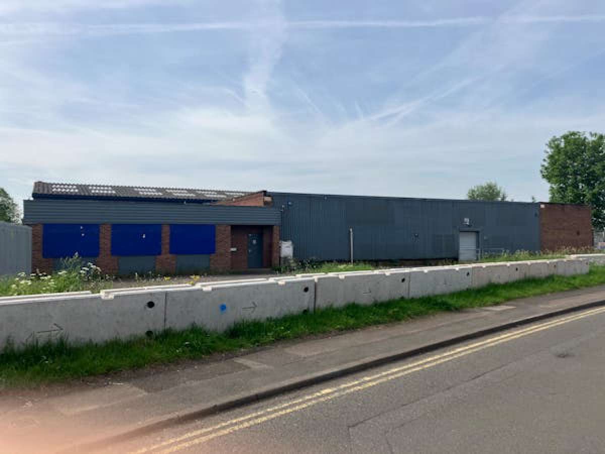 Industrial Unit To Let, Worcester