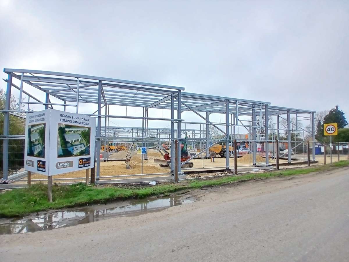 Industrial Unit in St Ives (Cambs) - photo 3